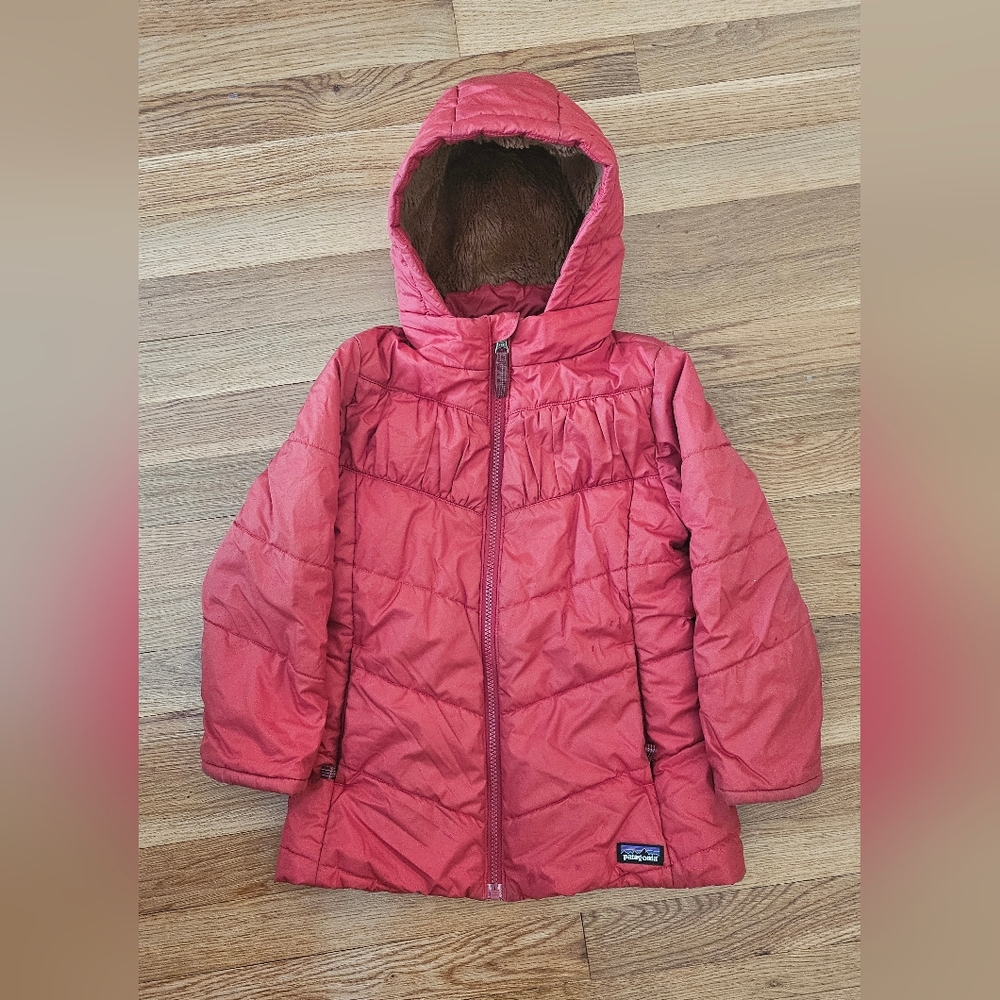 Girls Patagonia Wintry Jacket; size XS; color Red